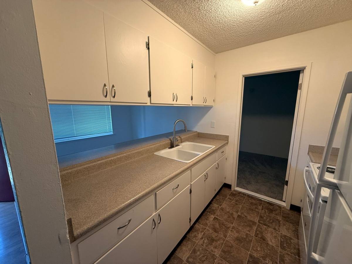 Apartment for rent at 447 S E St #4, Santa Rosa, CA 95404