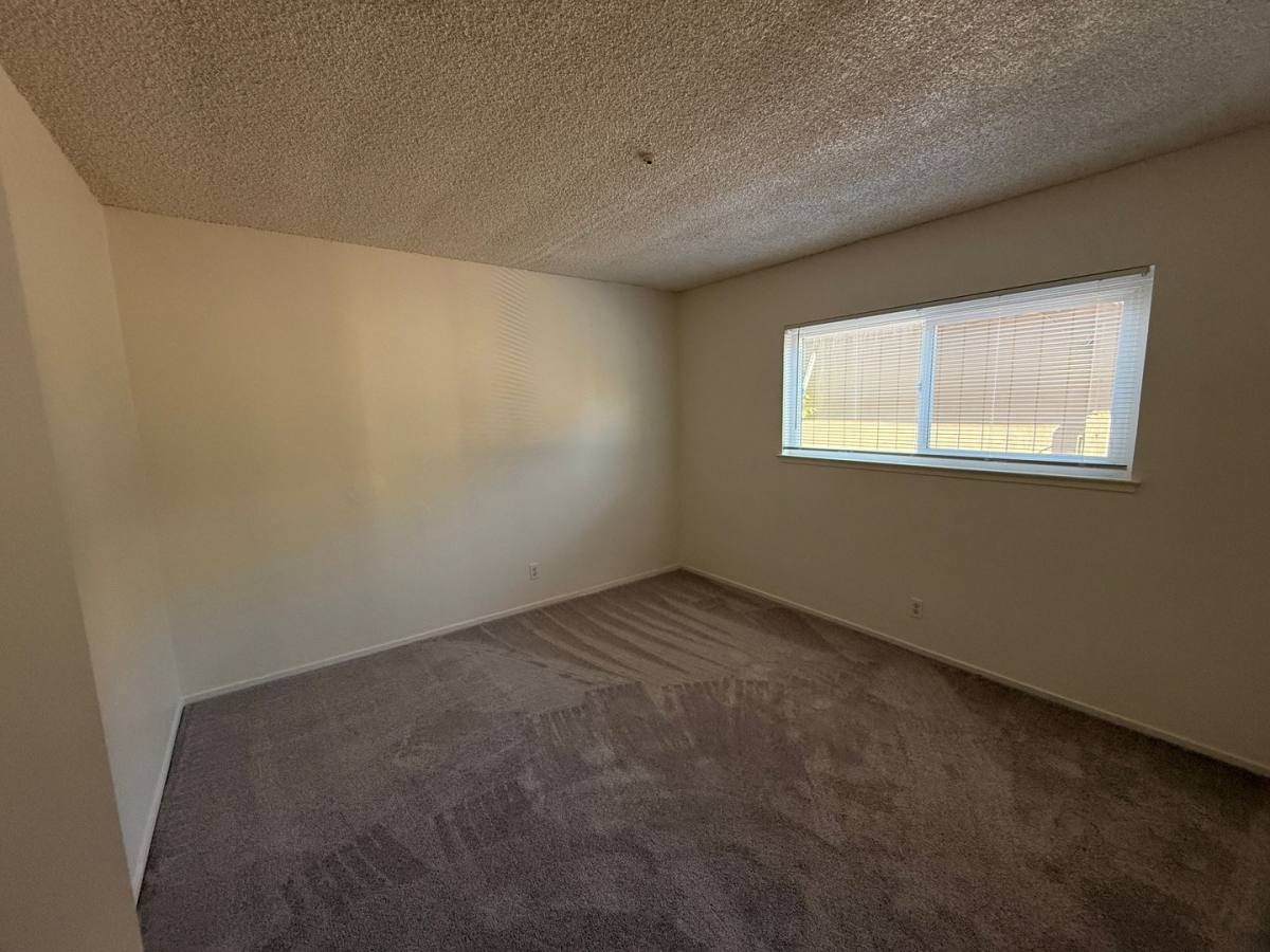 Apartment for rent at 447 S E St #4, Santa Rosa, CA 95404