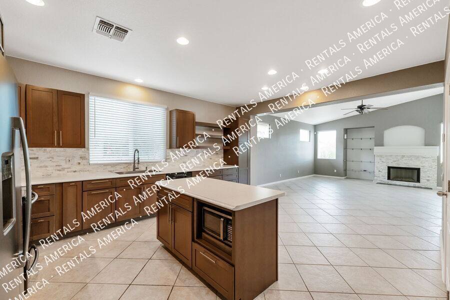 House for rent at 12936 N Salt Cedar Dr, Tucson, AZ 85755