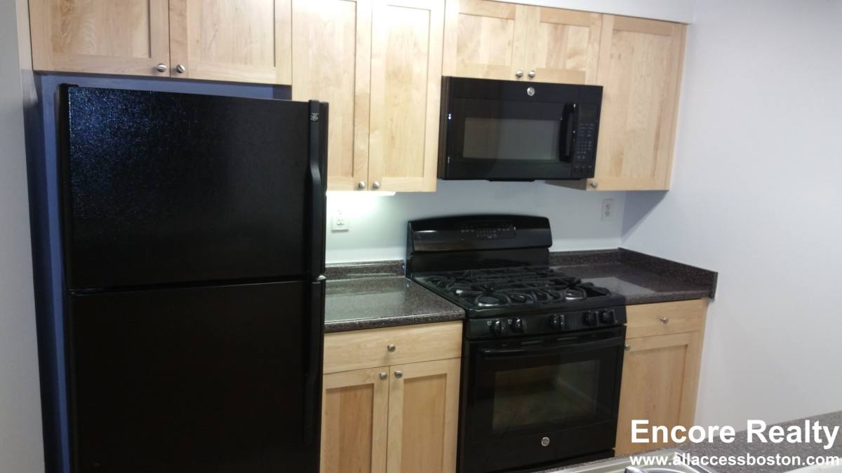 Apartment for rent at 22 Waterfall Dr #L, Canton, MA 02021