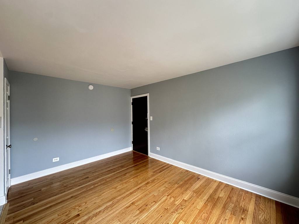 Apartment for rent at 6731 California #S4, Chicago, IL 60645