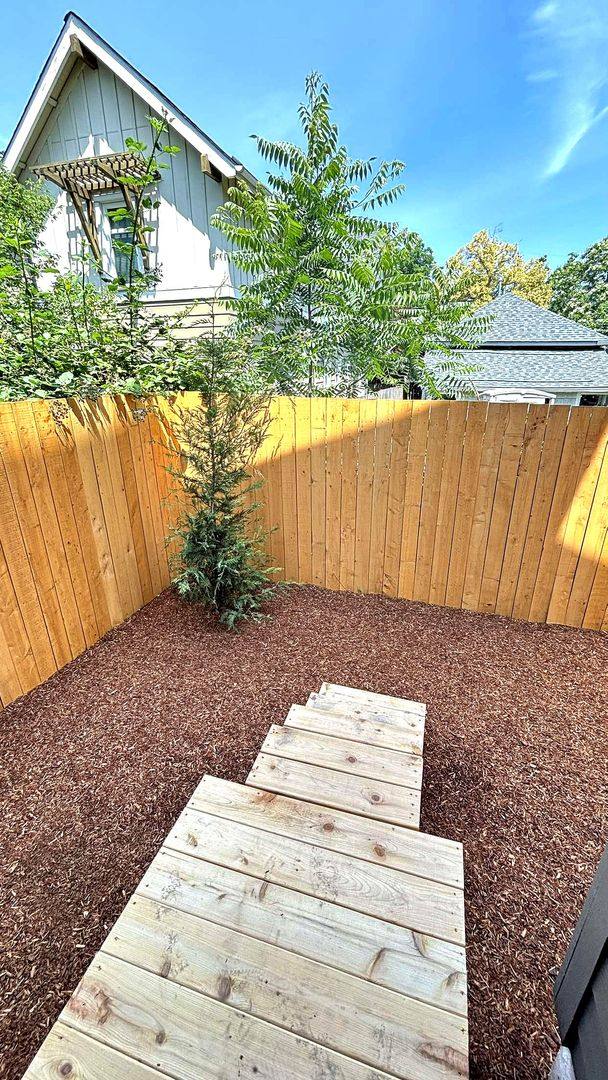 Apartment for rent at 2907 N Russet St, Portland, OR 97217