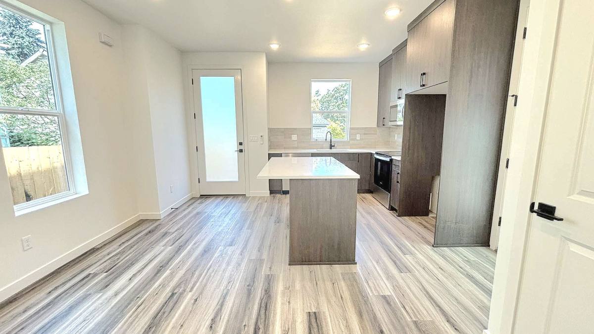Apartment for rent at 2907 N Russet St, Portland, OR 97217