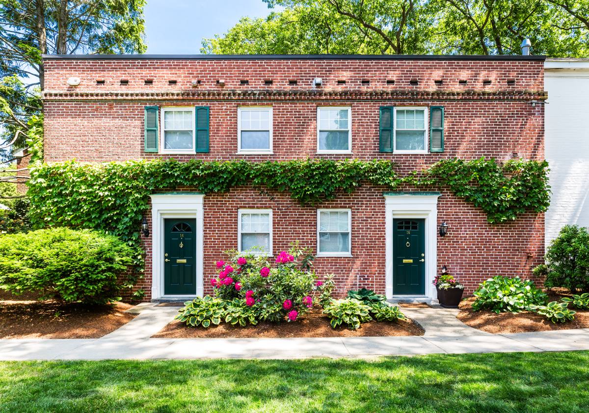 Apartment for rent at 89 Gerry Rd #G-089, Chestnut Hill, MA 02467