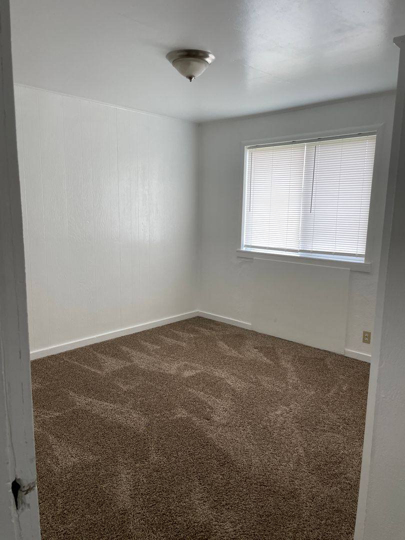 Apartment for rent at 650 Dearborn St, Shelton, WA 98584