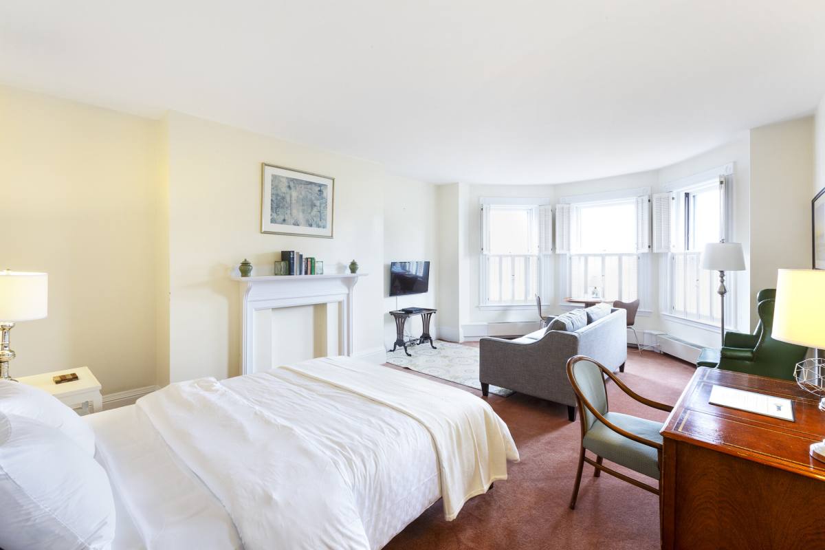Apartment for rent at 383 Commonwealth Ave #4B, Boston, MA 02115