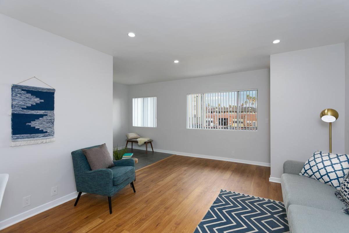 Apartment for rent at 815 E Villa St, Pasadena, CA 91101
