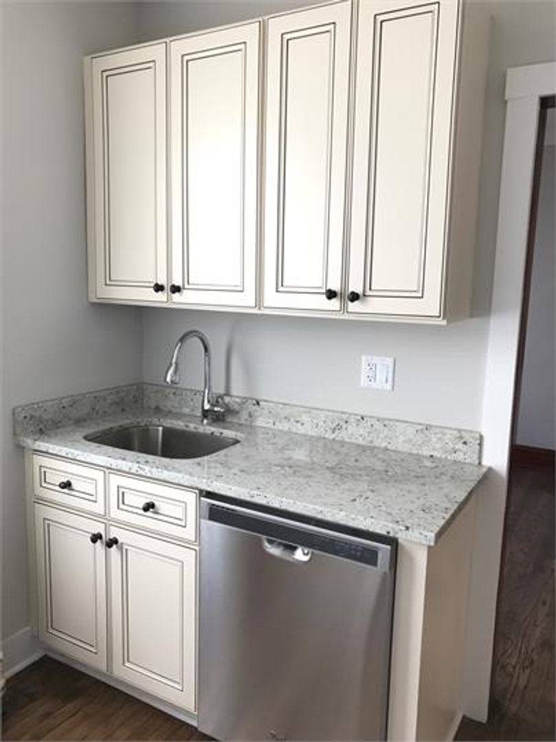 Apartment for rent at 6432-34 W 19th St, Berwyn, IL 60402