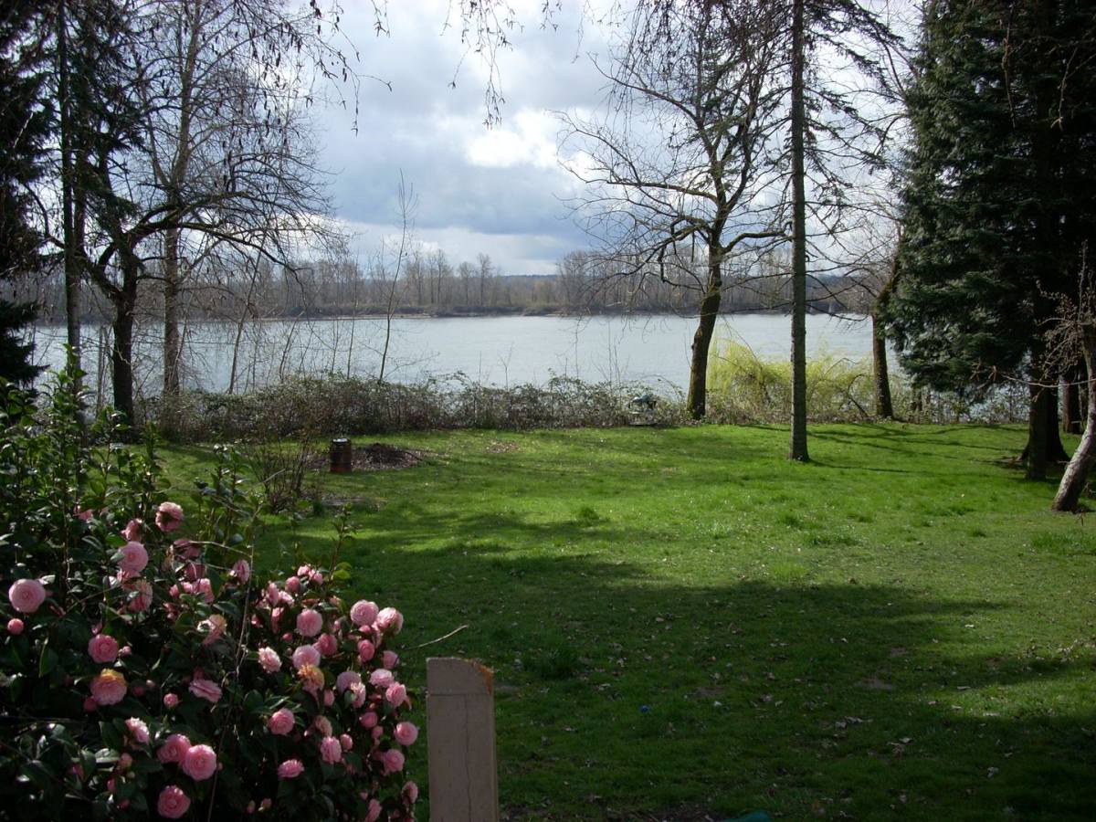 House for rent at 17237 SE Evergreen Highway, Vancouver, WA 98683
