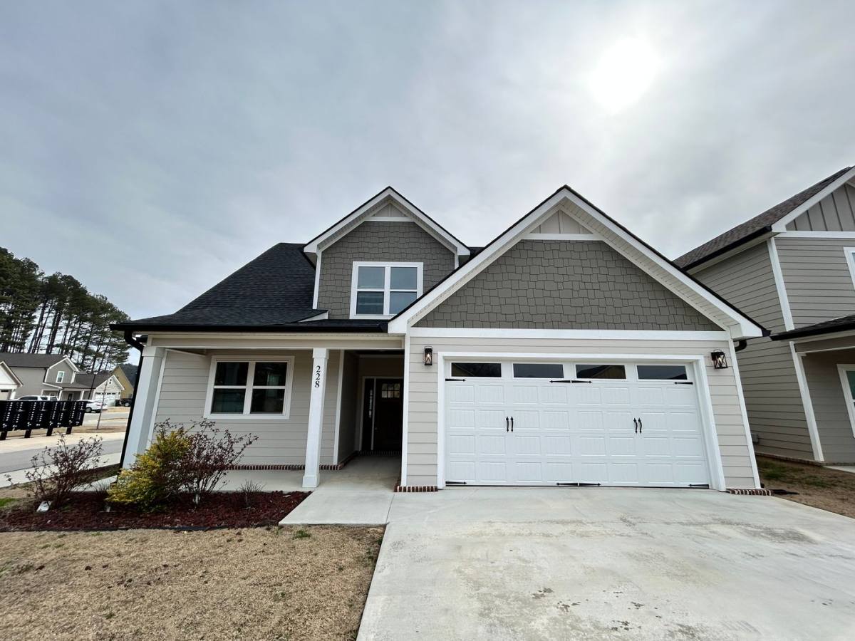 House for rent at 228 Willow Grove Court, Ringgold, GA 30736
