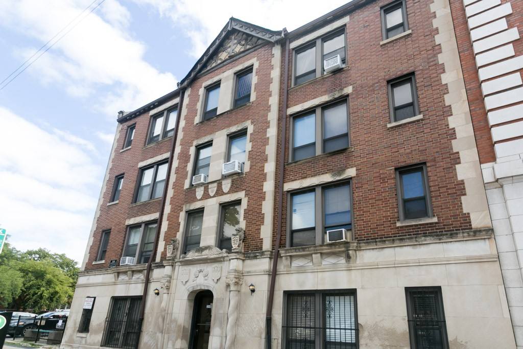 Apartment for rent at 3343 Marshfield #P903, Chicago, IL 60657