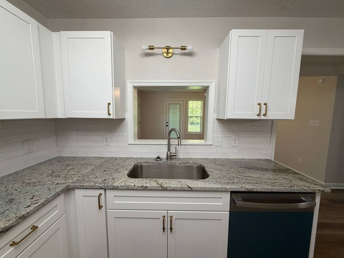 Apartment for rent at 3112-3132 Link Rd, Lynchburg, VA 24503