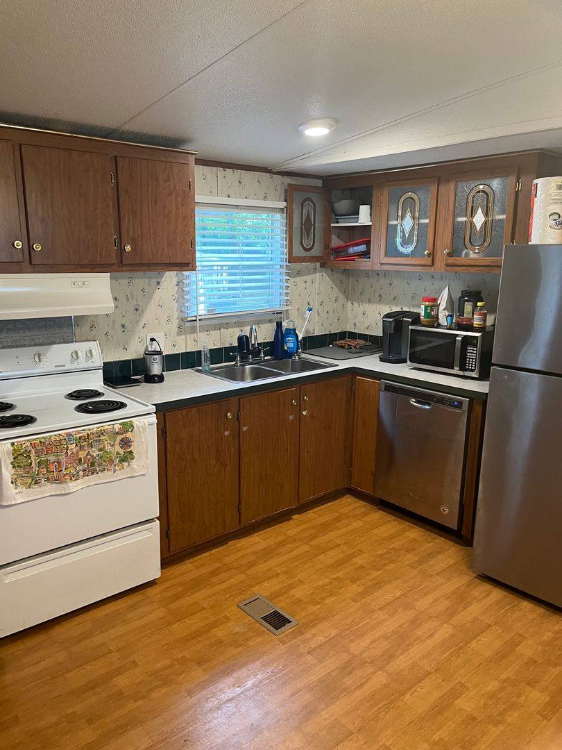 House for rent at 1100 Stonegate Dr, Auburn, AL 36832