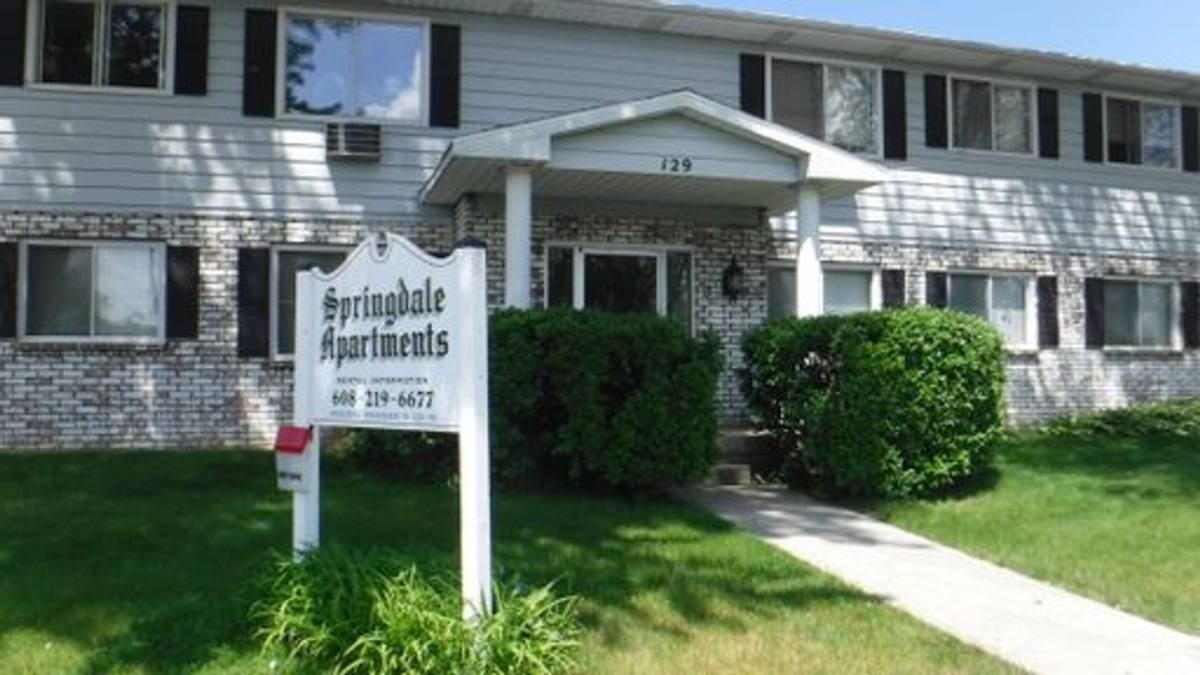 Apartment for rent at 129-137 E Richards Rd, Oregon, WI 53575