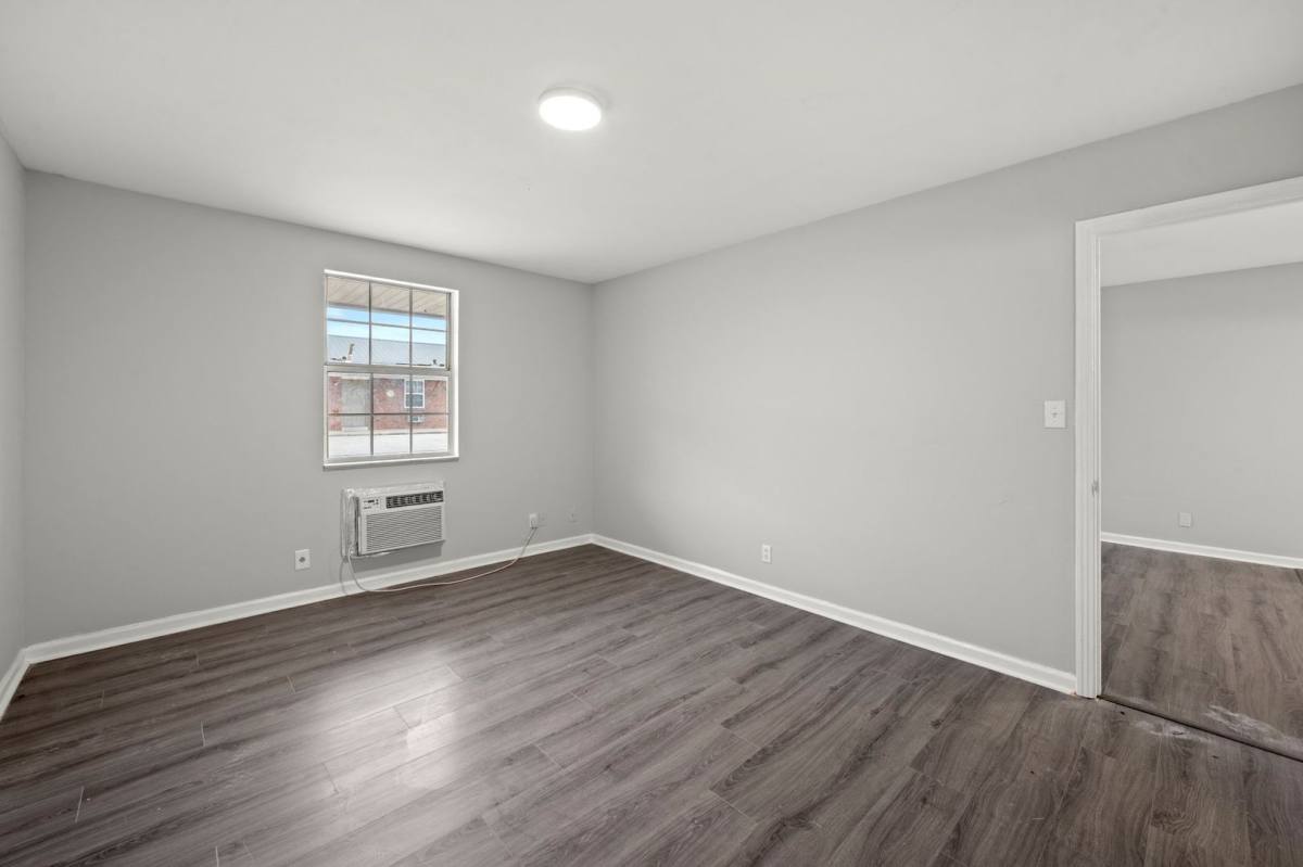 Apartment for rent at 105 Walnut St, Clarksville, TN 37042
