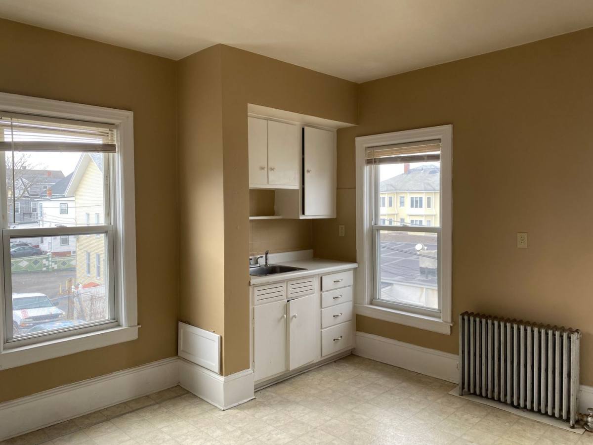 Apartment for rent at 19 S St, Fall River, MA 02721
