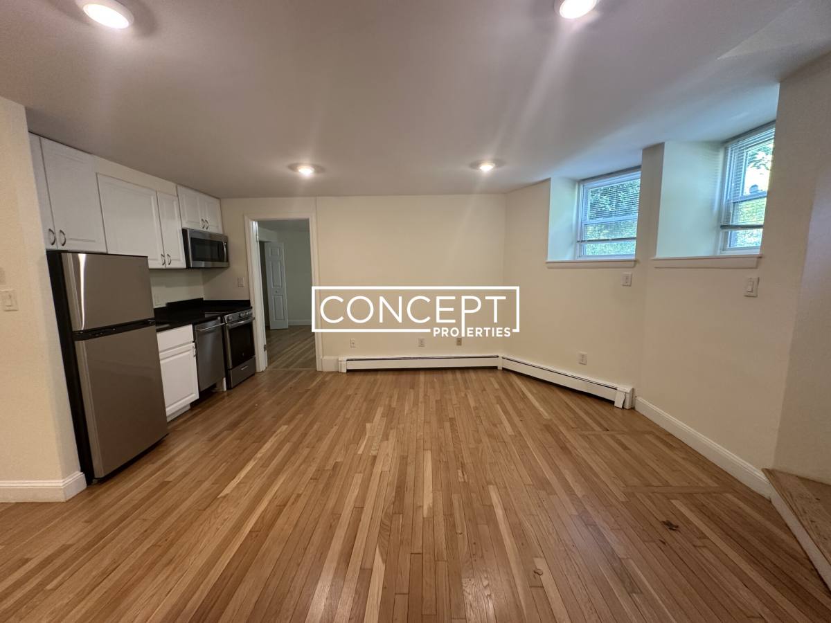 Apartment for rent at 17 Fairbanks St #1, Brookline, MA 02446