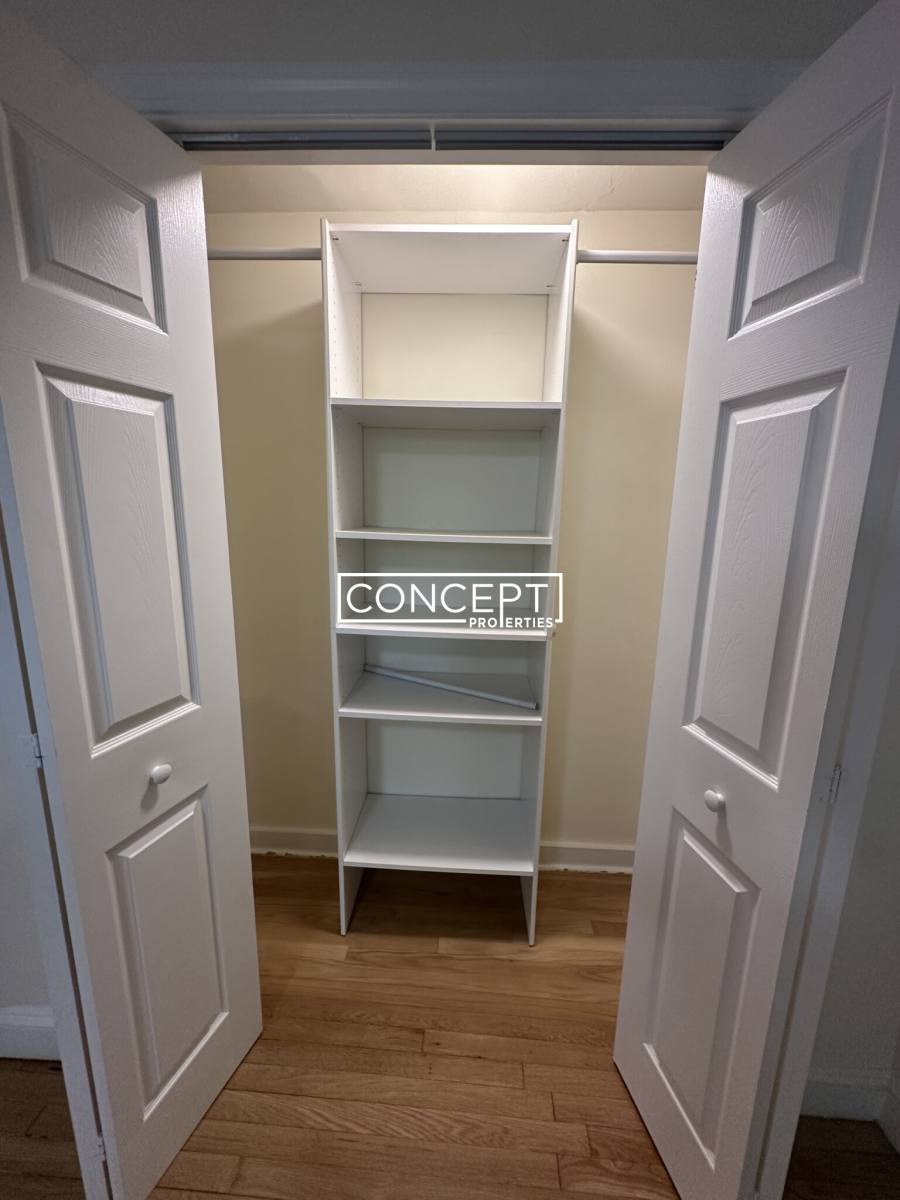 Apartment for rent at 17 Fairbanks St #1, Brookline, MA 02446