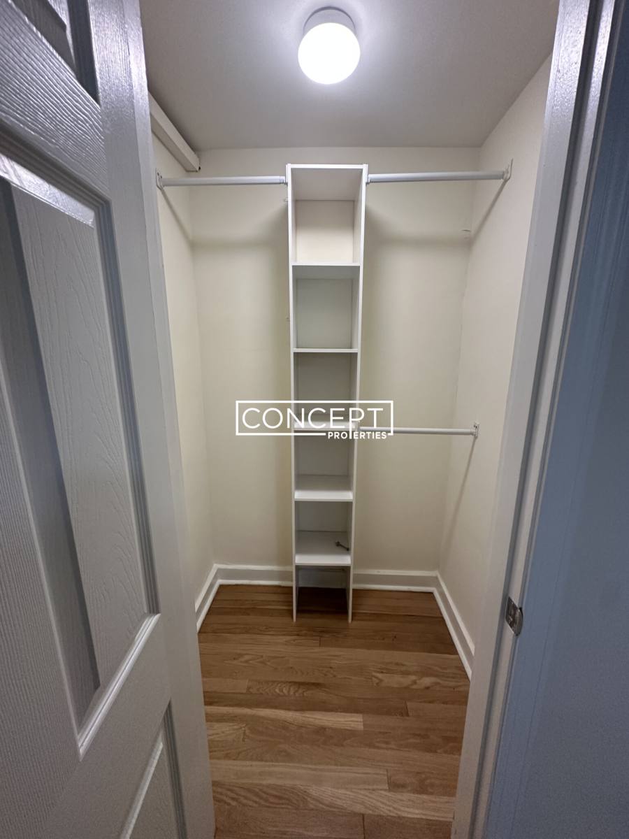 Apartment for rent at 17 Fairbanks St #1, Brookline, MA 02446