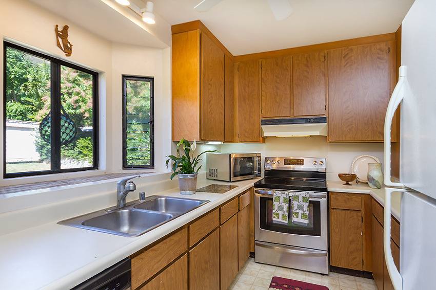 House for rent at 1365A Aalapapa Dr, Kailua, HI 96734