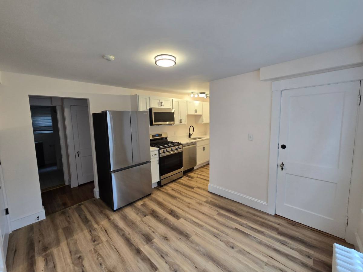 Apartment for rent at 297-299 Cabot St, Beverly, MA 01915