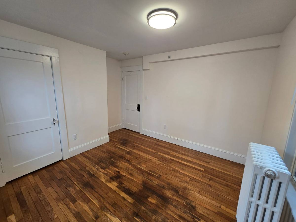 Apartment for rent at 297-299 Cabot St, Beverly, MA 01915