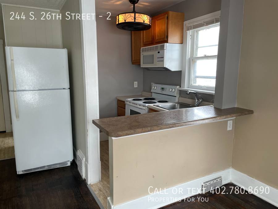 Apartment for rent at 244 S 26th St #2, Lincoln, NE 68510