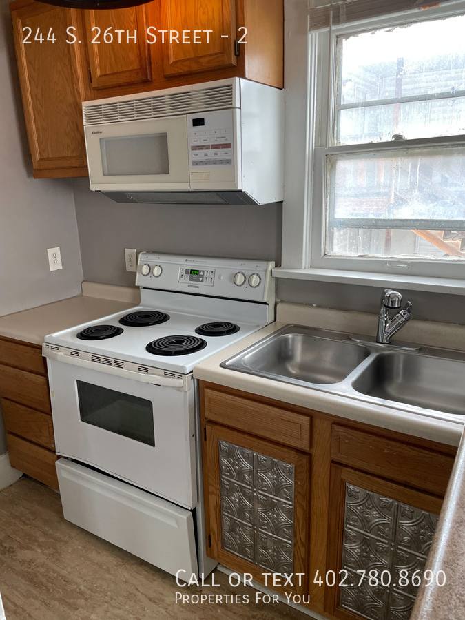 Apartment for rent at 244 S 26th St #2, Lincoln, NE 68510