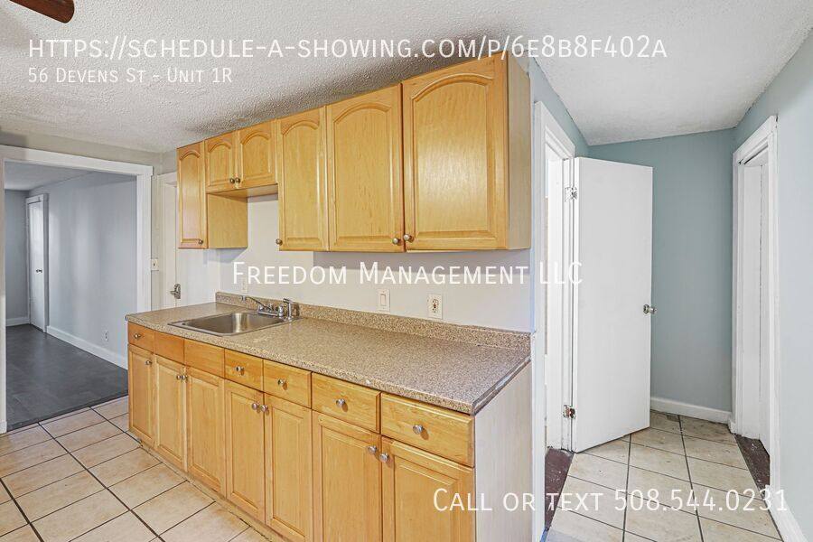 Apartment for rent at 56 Devens St #1R, Marlborough, MA 01752