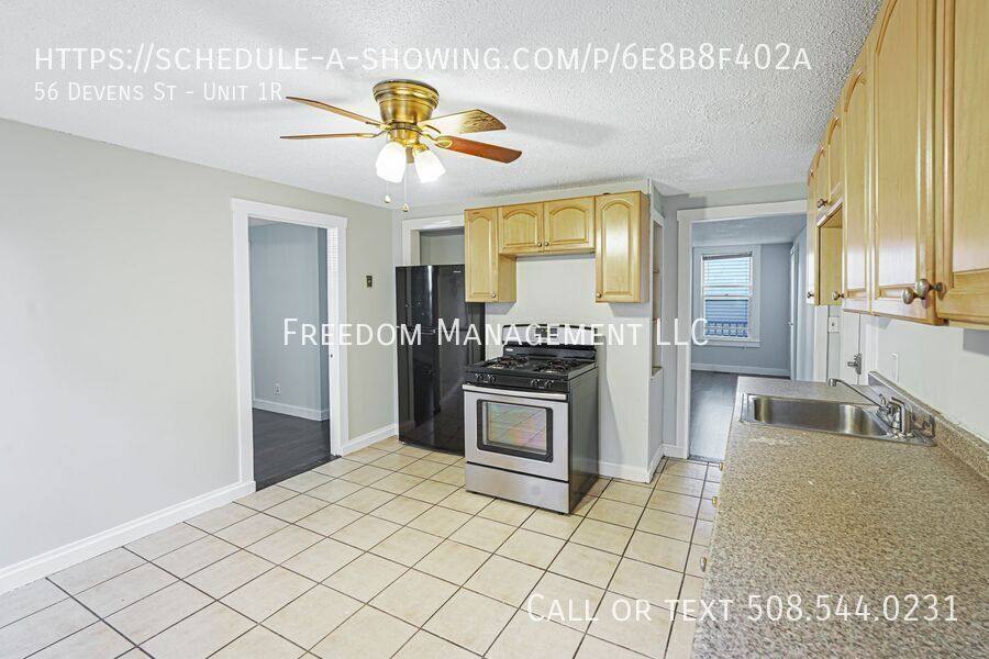 Apartment for rent at 56 Devens St #1R, Marlborough, MA 01752