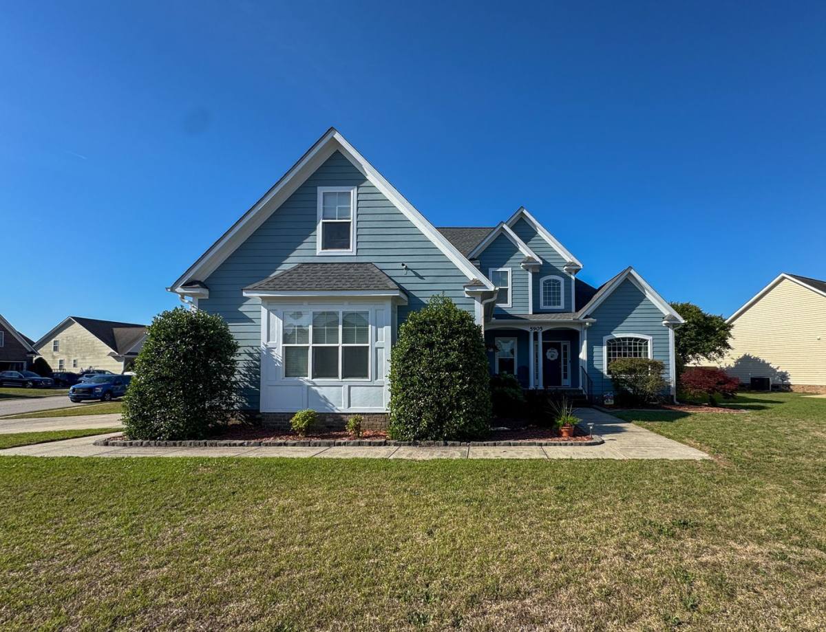 House for rent at 5905 Gentleman Dr, Hope Mills, NC 28348