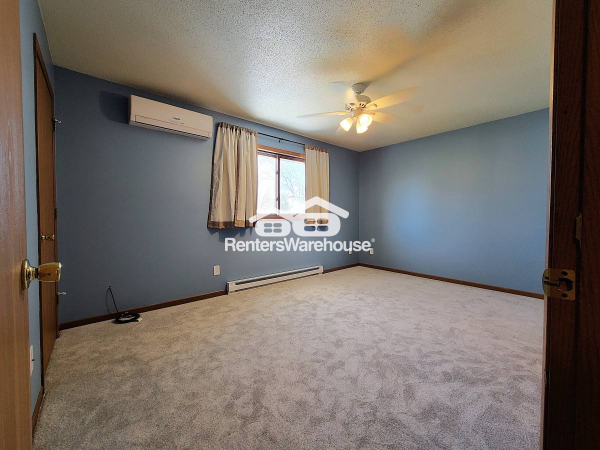 Townhouse for rent at 317 Nicole Lane #4, River Falls, WI 54022