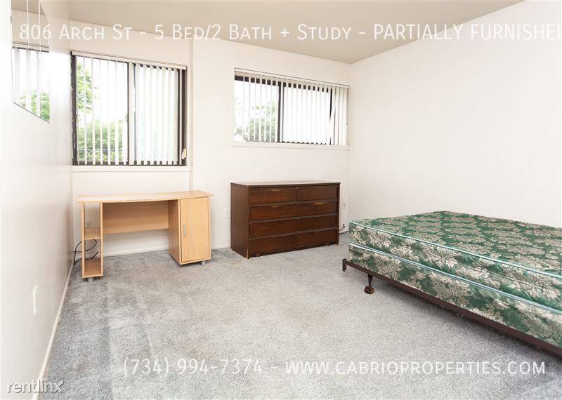 House for rent at 806 Arch St Study-Partially Study, Ann Arbor, MI 48104