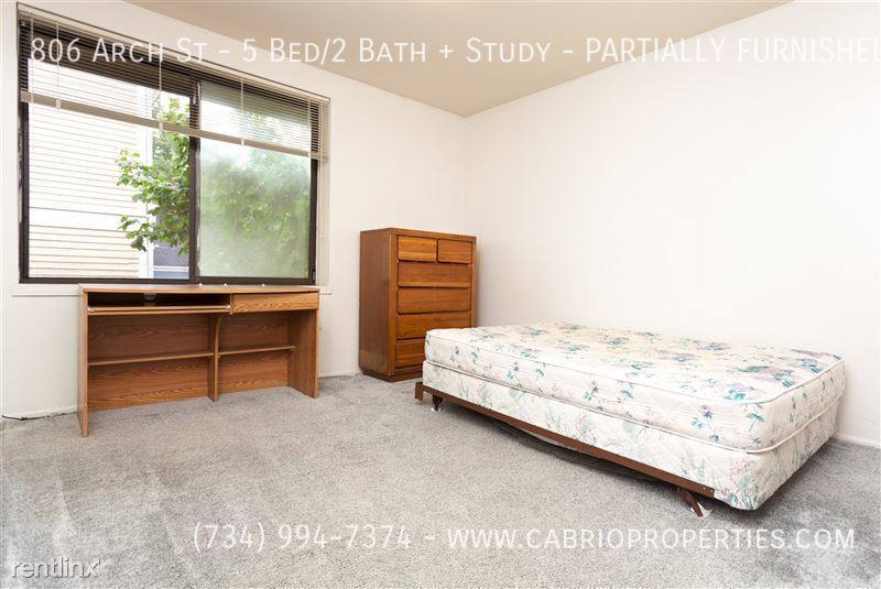 House for rent at 806 Arch St Study-Partially Study, Ann Arbor, MI 48104