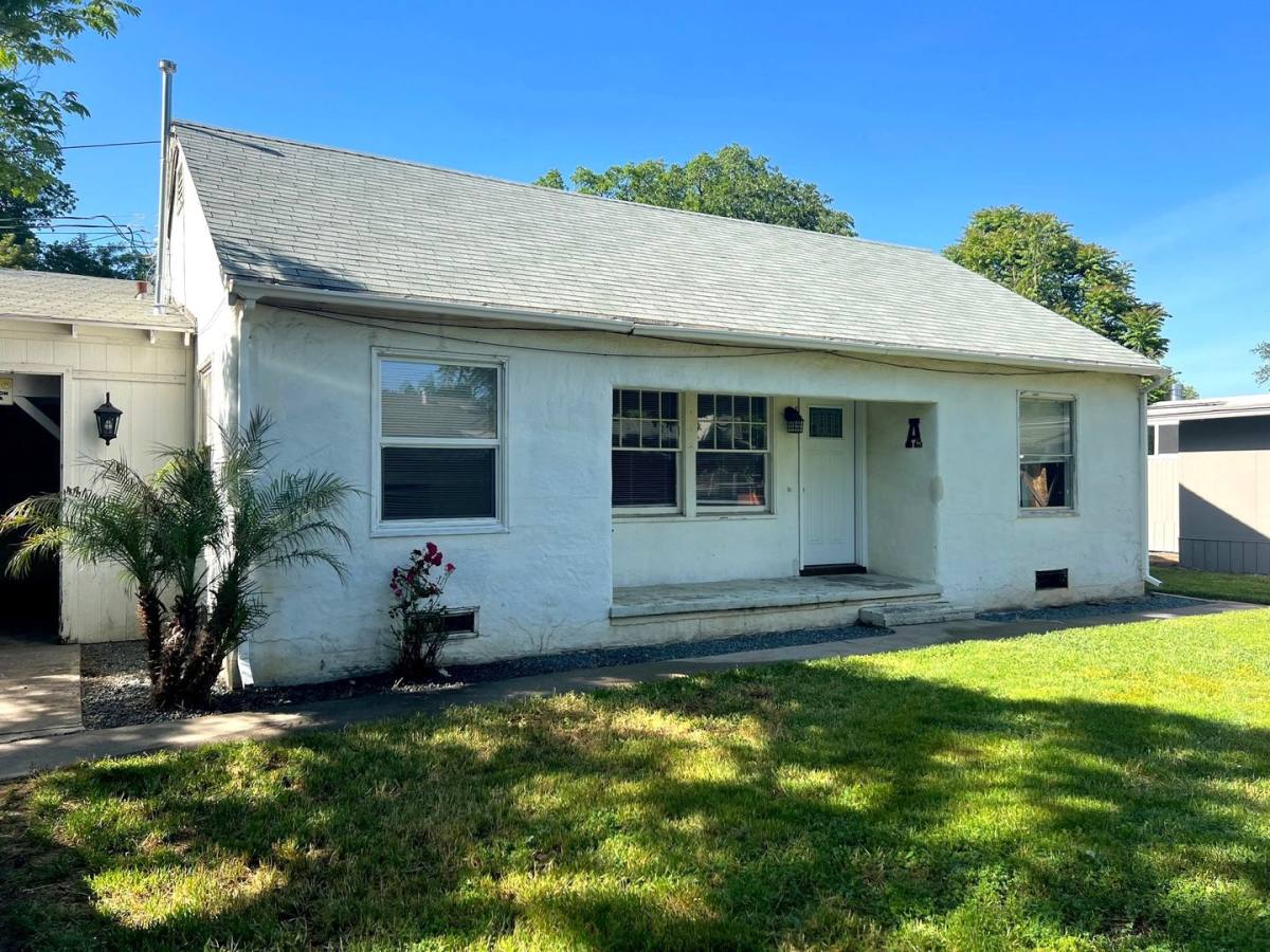 House for rent at 2038 Laburnum Ave #A, Chico, CA 95926