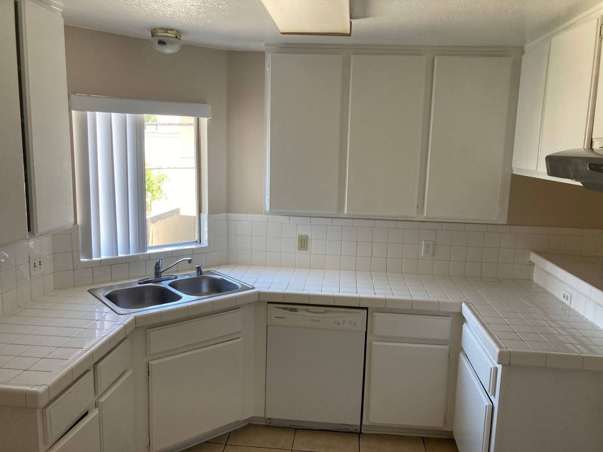 Apartment for rent at 1612 Orizaba Ave, Long Beach, CA 90804