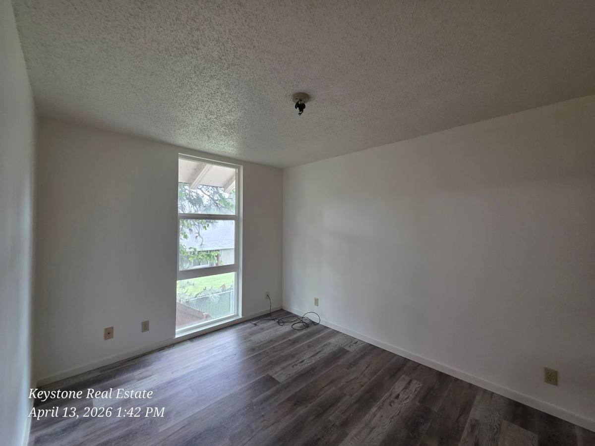 Townhouse for rent at 55 Corliss Lane, Eugene, OR 97404