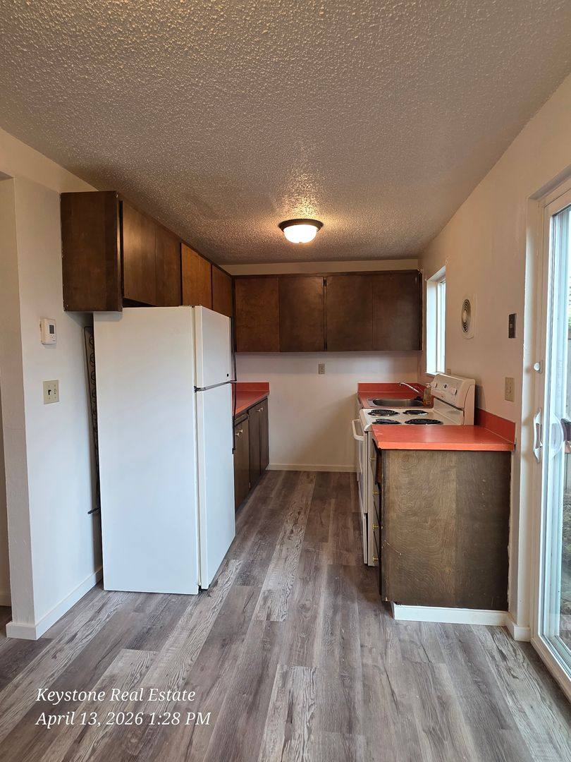 Townhouse for rent at 55 Corliss Lane, Eugene, OR 97404