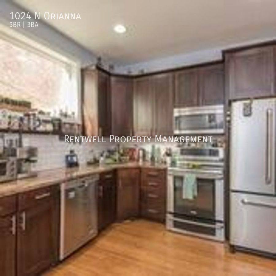 Townhouse for rent at 1024 N Orianna, Philadelphia, PA 19123