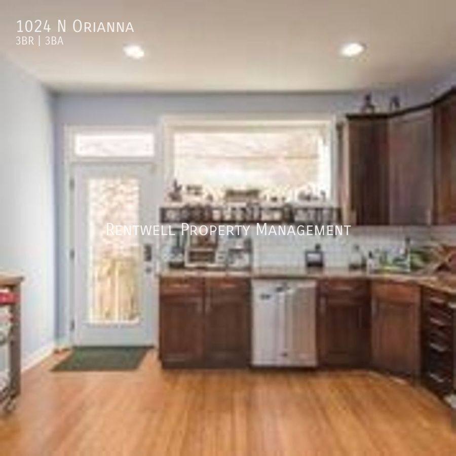 Townhouse for rent at 1024 N Orianna, Philadelphia, PA 19123