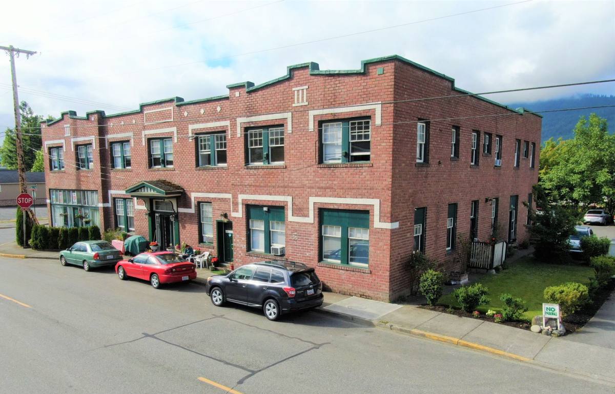 Apartment for rent at 39555 SE Park St, Snoqualmie, WA 98065