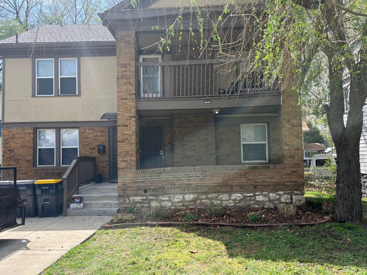 Apartment for rent at 3306 Agnes Ave #UPSTAIRS, Kansas City, MO 64128