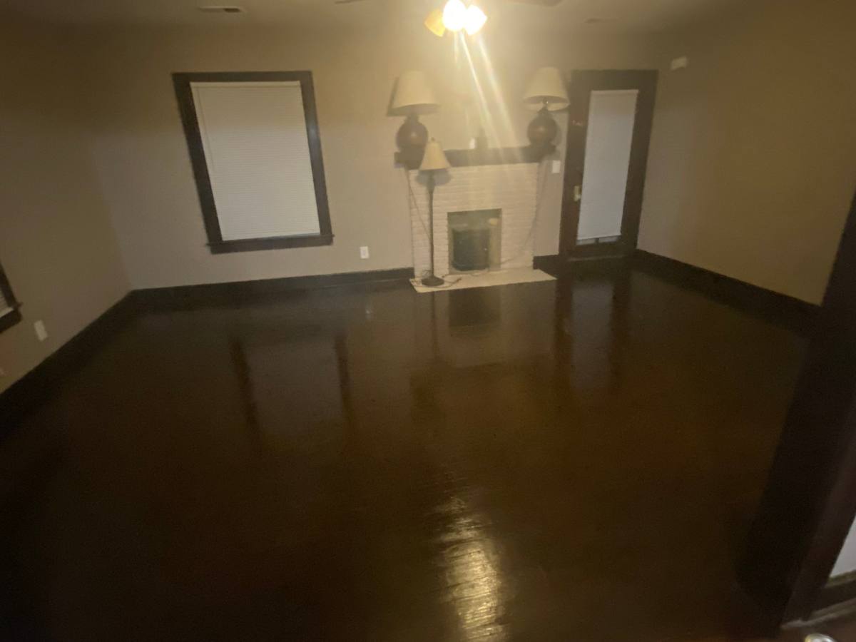 Apartment for rent at 3306 Agnes Ave #UPSTAIRS, Kansas City, MO 64128
