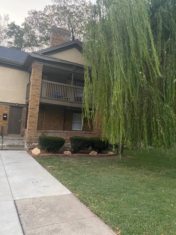 Apartment for rent at 3304 Agnes Ave #DOWNSTAIRS, Kansas City, MO 64128