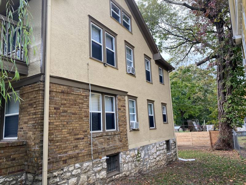 Apartment for rent at 3304 Agnes Ave #DOWNSTAIRS, Kansas City, MO 64128