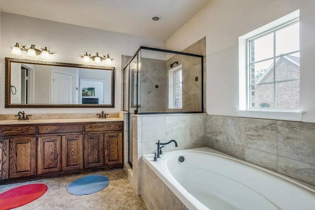 Townhouse for rent at 2203 Kirby St, Dallas, TX 75204