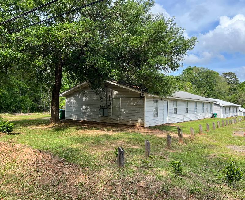 Apartment for rent at 19490 Magnolia St E, Citronelle, AL 36522