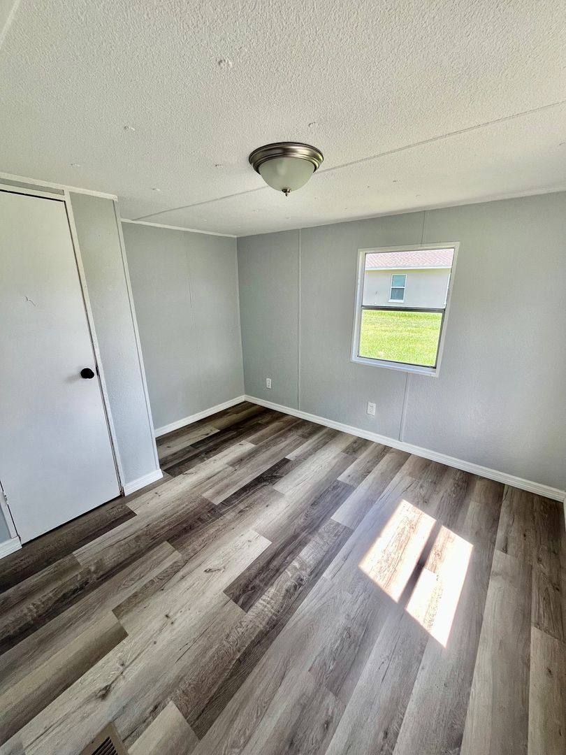 Apartment for rent at 225 Adams St, Auburndale, FL 33823