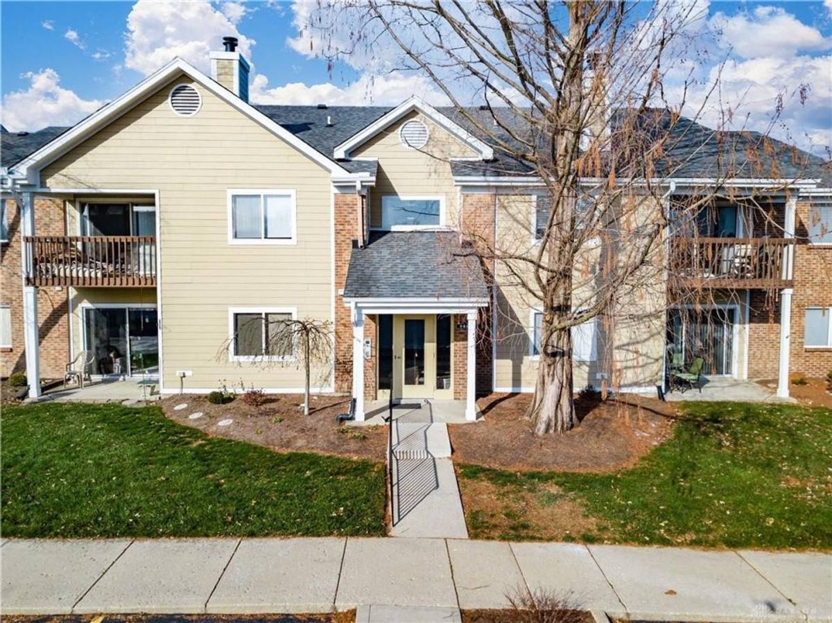 Condo for rent at 148 Mallard Glen Dr, Dayton, OH 45458