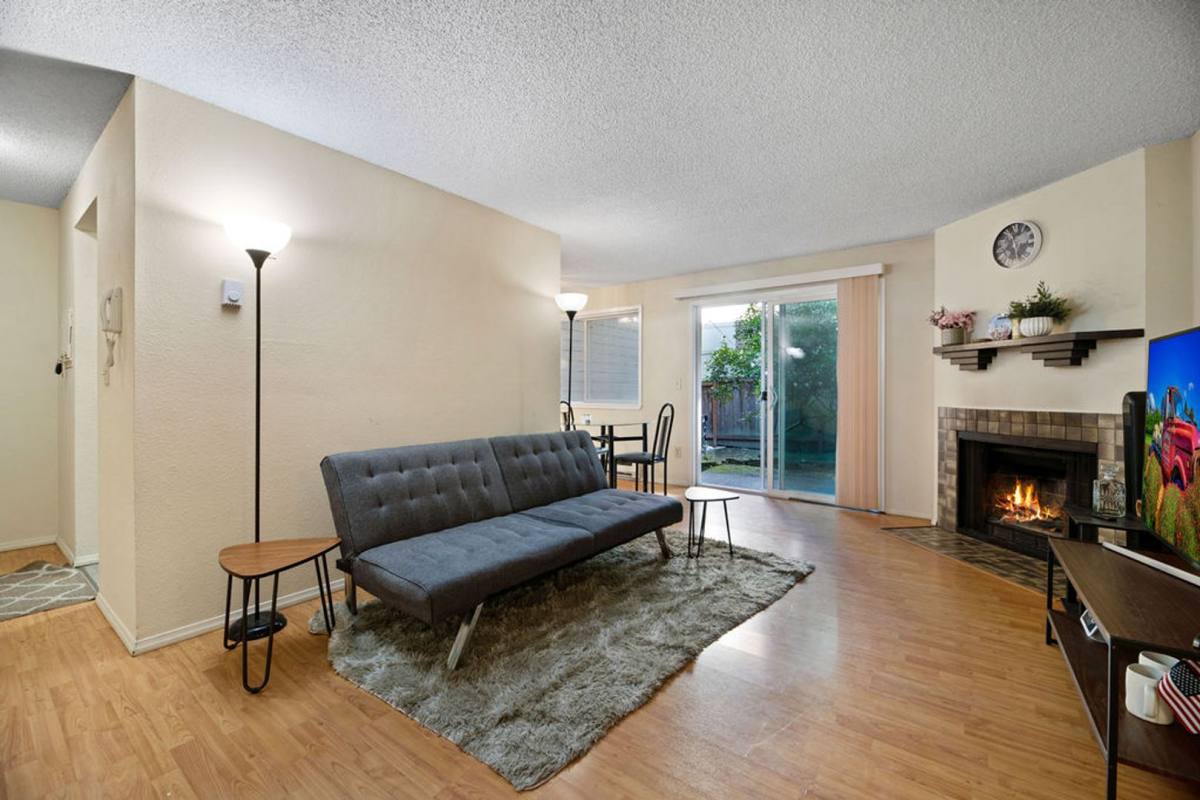 Condo for rent at 2034 14th Ave W, Seattle, WA 98119
